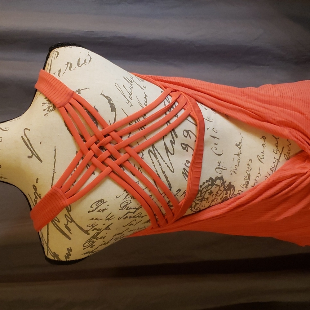 Lululemon cutout criss cross built in bra tank top size 12